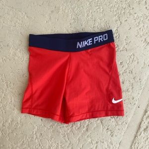NIKE PROS YOUTH MEDIUM